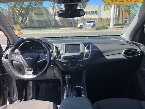 Used 2020 Chevrolet Equinox LT FWD image 15