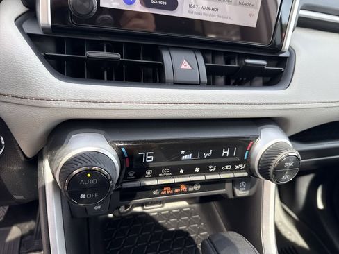 Used 2025 Toyota RAV4 XLE w/ Convenience Package image 29