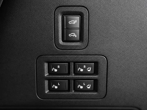 Used 2026 Nissan Armada PRO-4X AWD/4WD image 15