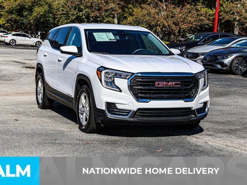Used 2024 GMC Terrain SLE image 5