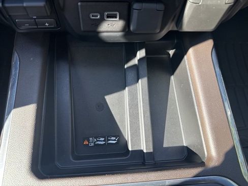 Used 2020 Chevrolet Silverado 2500 LTZ w/ LTZ Plus Package image 25