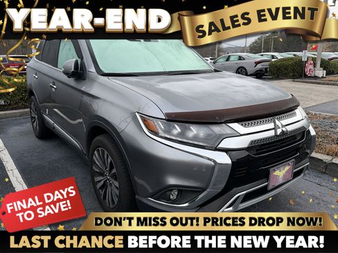 Used 2020 Mitsubishi Outlander SEL image 1