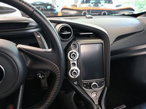 Used 2020 McLaren 720S Luxury RWD image 28