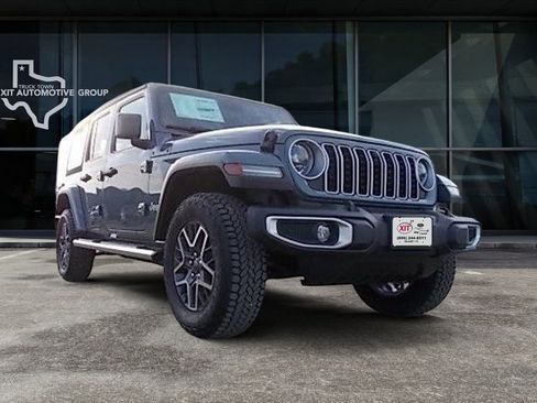 Used 2024 Jeep Wrangler Sahara w/ Technology Group image 8