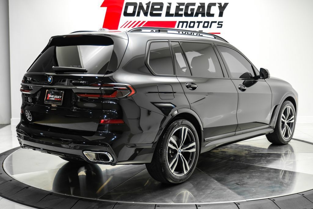 Used 2025 BMW X7 xDrive40i w/ M Sport Package AWD/4WD image 6