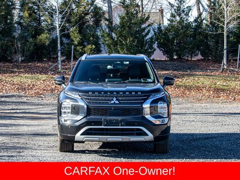 Used 2022 Mitsubishi Outlander SEL image 2