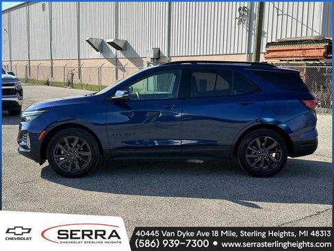 Used 2023 Chevrolet Equinox RS FWD image 2