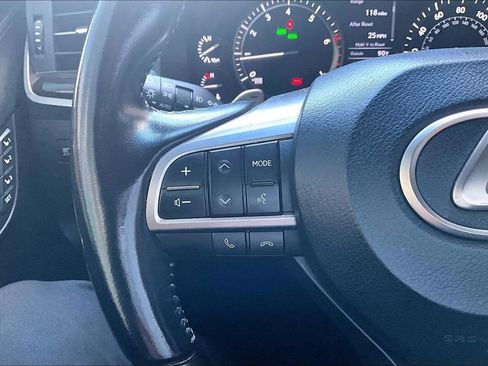 Used 2020 Lexus LX 570 4WD w/ Luxury Package image 19