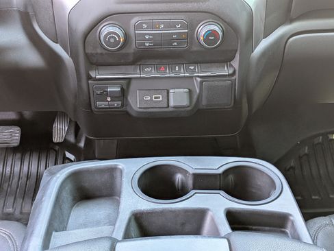 Used 2022 Chevrolet Silverado 2500 W/T w/ WT Convenience Package RWD image 19