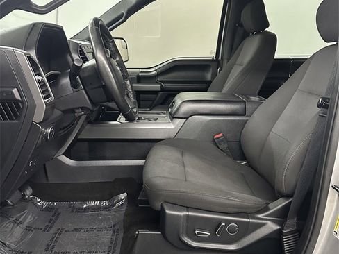 Used 2018 Ford F150 XLT w/ Equipment Group 302A Luxury image 11