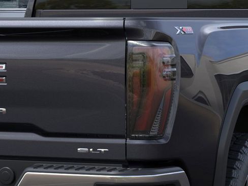 New 2026 GMC Sierra 2500 SLT w/ SLT Premium Package image 14