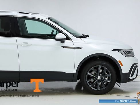 Used 2024 Volkswagen Tiguan SE w/ Panoramic Sunroof Package image 50