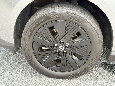 Certified 2025 Nissan Murano SV FWD image 30