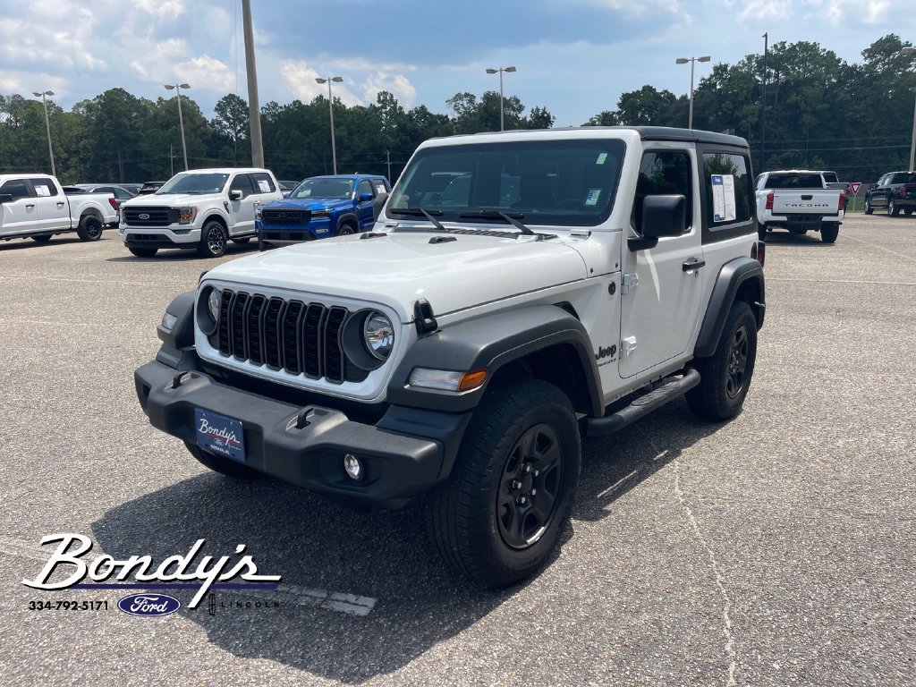 Used 2025 Jeep Wrangler Sport AWD/4WD image 3
