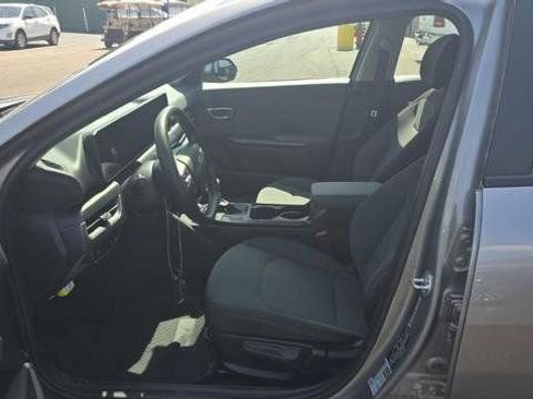 Used 2025 Kia K4 FWD image 5