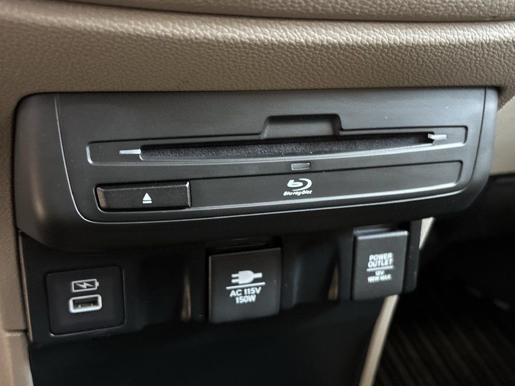 Used 2024 Honda Odyssey Elite image 18