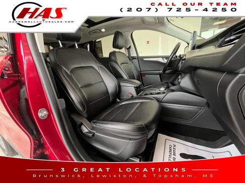 Used 2022 Ford Escape SEL AWD/4WD image 11
