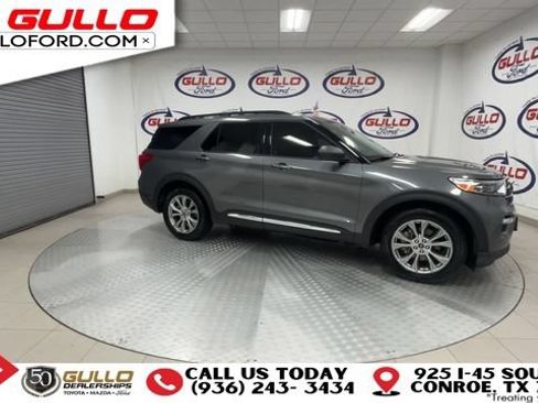 Certified 2023 Ford Explorer XLT w/ Equipment Group 202A RWD image 3