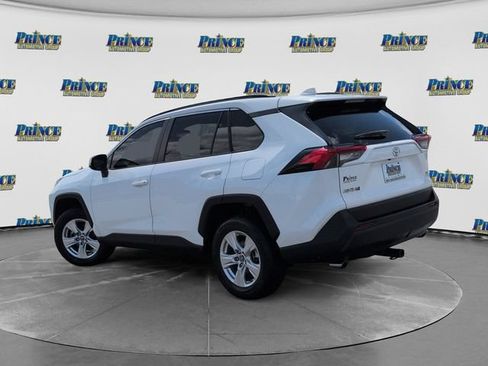 Used 2021 Toyota RAV4 XLE FWD image 11