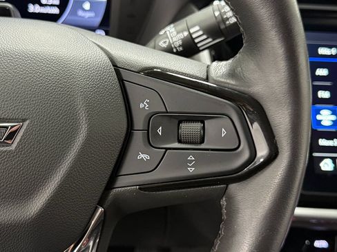 Used 2023 Chevrolet Bolt EUV Premier w/ Super Cruise Package FWD image 18