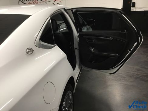 Used 2016 Chevrolet Impala LT w/ Convenience Package image 34