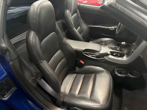 Used 2006 Chevrolet Corvette Coupe RWD image 17