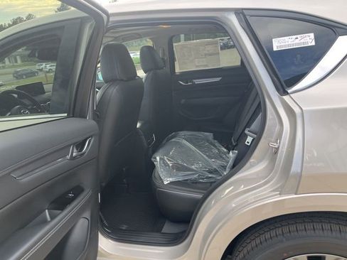 New 2025 MAZDA CX-5 AWD 2.5 S w/ Premium Plus Pkg image 23