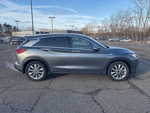 Used 2021 INFINITI QX50 Essential w/ Convenience Package image 4