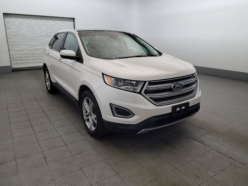 Used 2017 Ford Edge Titanium w/ Equipment Group 302A AWD/4WD image 13