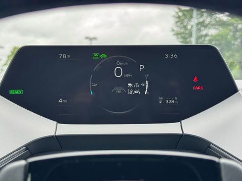 New 2025 Toyota Prius Plug-In Hybrid image 24