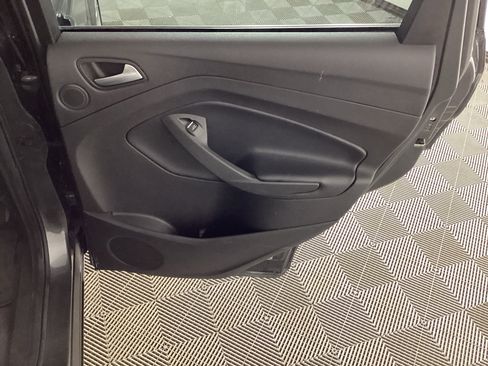 Used 2019 Ford Escape Titanium AWD/4WD image 12
