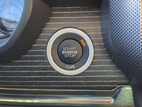 Used 2021 RAM 1500 Limited image 36