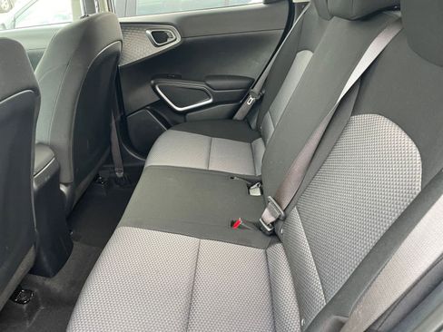 Used 2025 Kia Soul LX w/ LX Technology Package image 24