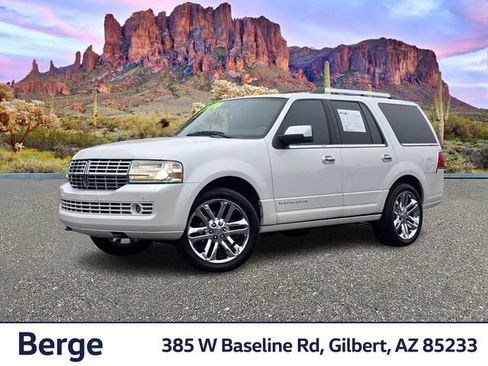 Used 2010 Lincoln Navigator 2WD image 1