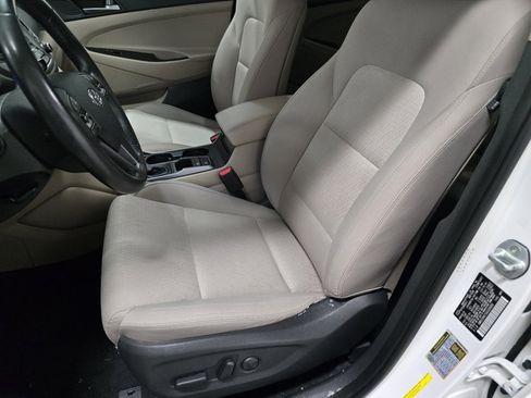 Used 2016 Hyundai Tucson Sport image 22