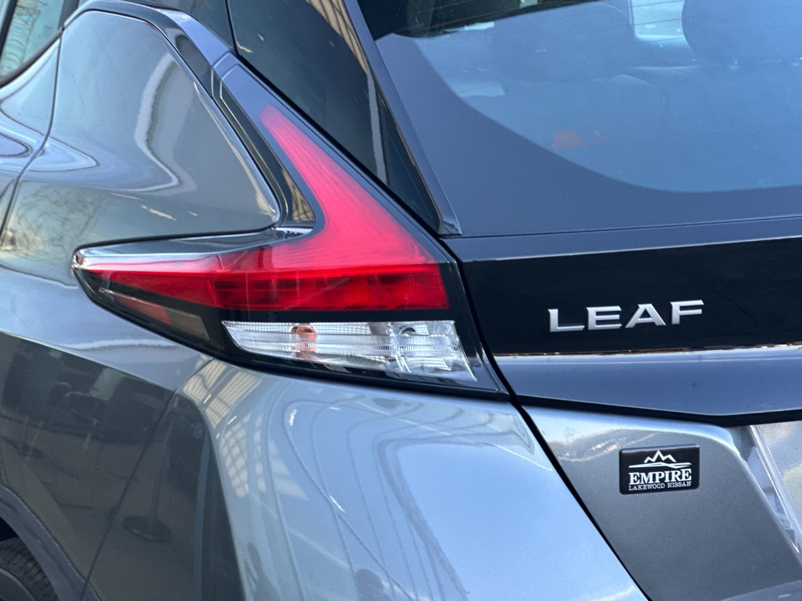 Used 2025 Nissan Leaf S FWD image 24