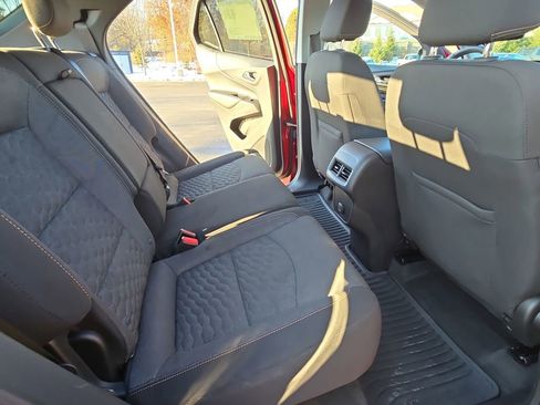 Used 2018 Chevrolet Equinox LT image 13
