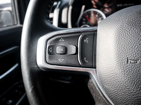 Used 2024 RAM 2500 Big Horn w/ Sport Appearance Package image 19