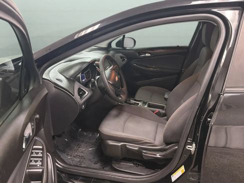 Used 2019 Chevrolet Cruze LS w/ LS Convenience Package FWD image 20