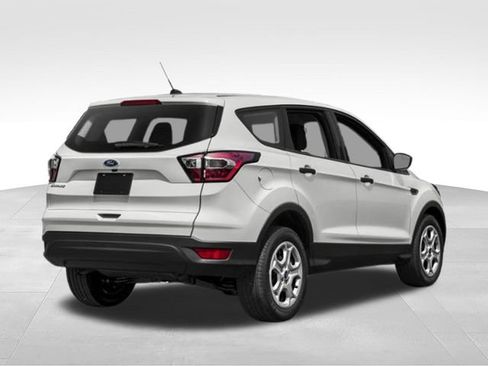 Used 2018 Ford Escape SE FWD image 2