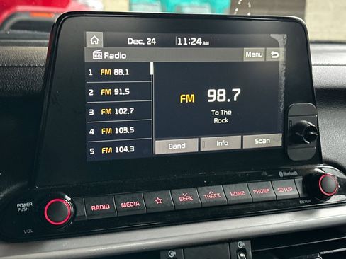 Used 2020 Kia Forte LXS image 23