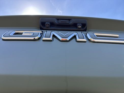 Used 2024 GMC Sierra 1500 Elevation w/ Elevation Premium Package image 34