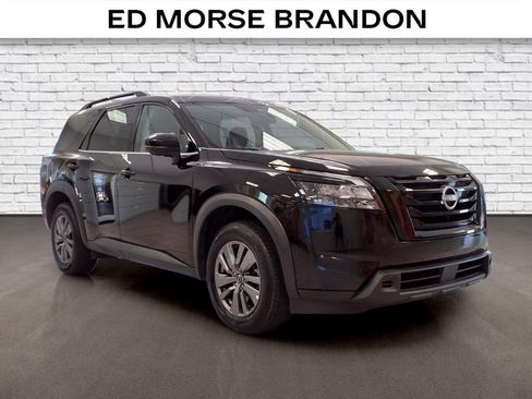 Used 2025 Nissan Pathfinder SV AWD/4WD image 6