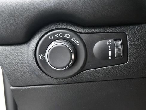 Used 2024 Dodge Durango SXT w/ SXT Blacktop Group AWD/4WD image 29