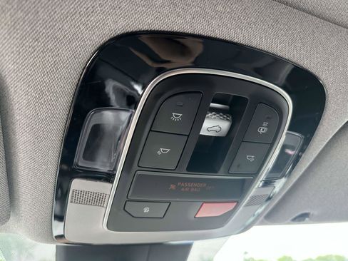 Used 2022 Hyundai Santa Fe Limited AWD/4WD image 27