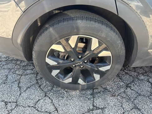 Used 2023 Kia Sportage X-Line w/ X-Line Premium Package image 7