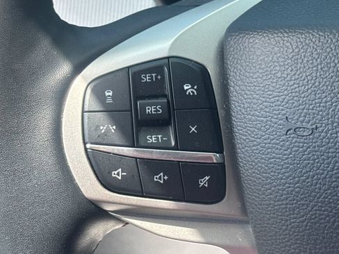 Used 2025 Ford Explorer Active w/ Active Comfort Package AWD/4WD image 49