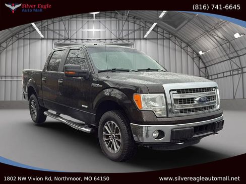 Used 2014 Ford F150 XLT w/ XLT Chrome Package image 9