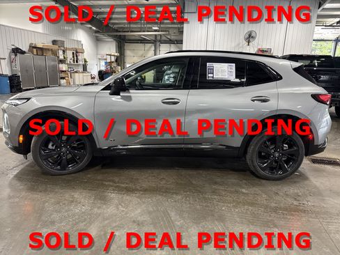 Used 2025 Buick Envision Sport Touring AWD/4WD image 5