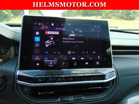 Certified 2025 Jeep Compass Latitude w/ Convenience Group AWD/4WD image 34